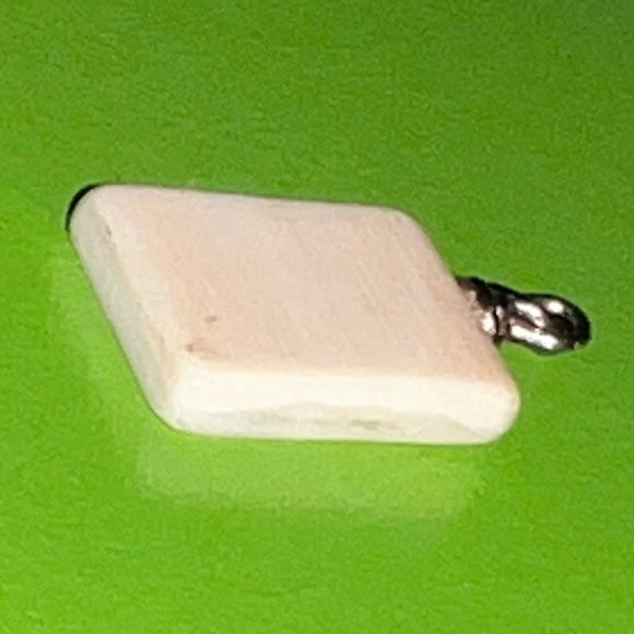 SCRIMSHAW SHIP sailing clipper? Colonial? Pirate steampunk sailor Vintage dainty - Picture 4 of 5